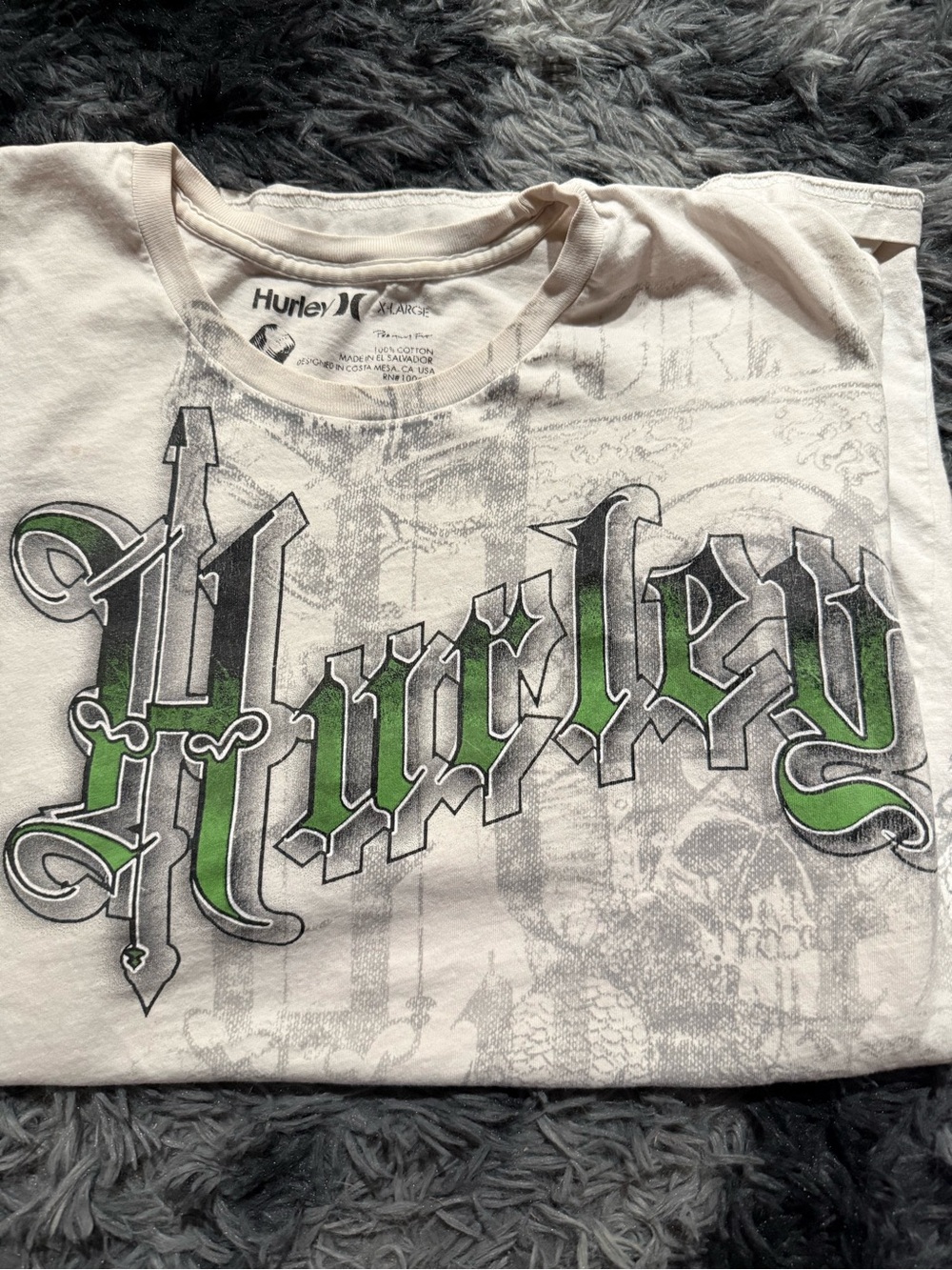 Rare! Vintage 2000s Hurley Tee  Size XL